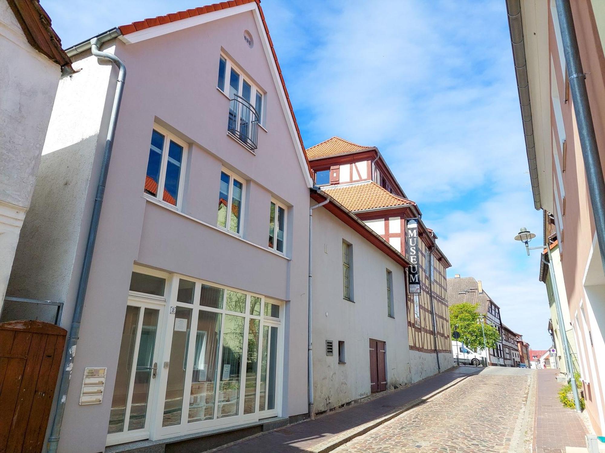 Business-Apartments Im Schuster-Acht Вольгаст Экстерьер фото